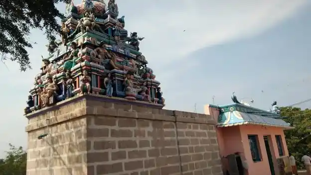 Arulmigu Vijayagiri Vadapalaniandaver Temple, Karatur, Pillikalpalayam - 637213 அருள்மிகு விஜயகிரி வடபழனியாண்டவர் திருக்கோயில், கரட்டூர், பிலிக்கல்பாளையம் - 637213, Namakkal - Ancient Temple Architecture and History Image 8