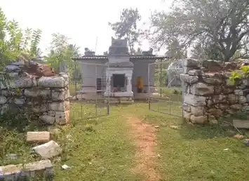 Arulmigu Vijayapuriamman Temple, Periyaveerasangili - 638056 அருள்மிகு விஜயபுரியம்மன் திருக்கோயில், பெரியவீரசங்கிலி - 638056, Erode - Ancient Temple Architecture and History Image 2