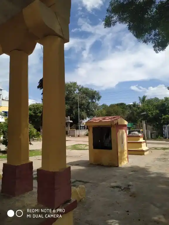 Arulmigu Vijayaragavasamy Temple, Near Railway Station, Manavoor - 631209 அருள்மிகு விஜயராகவ சுவாமி திருக்கோயில், Near Railway Station, Manavoor - 631209, Tiruvallur - Ancient Temple Architecture and History Image 4