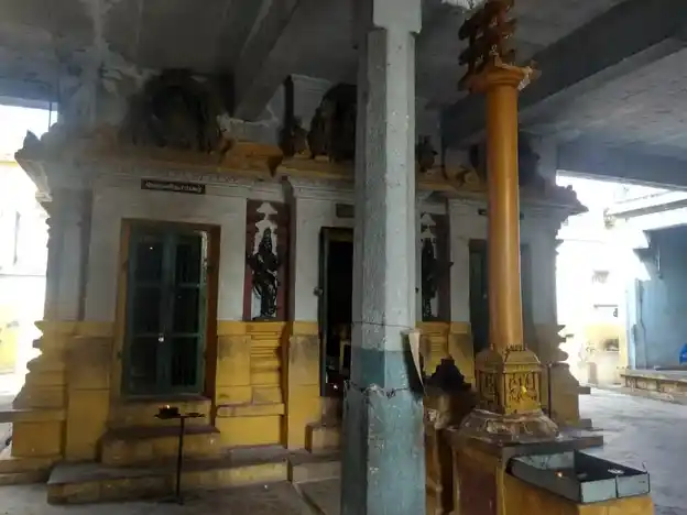 Arulmigu Vijyalingeshwarar Temple, Erukkancherry, Chennai - 600118 அருள்மிகு விஜயலிங்கேஸ்வரர் திருக்கோயில், எருக்கஞ்சேரி, சென்னை - 600118, Chennai - Ancient Temple Architecture and History Image 3
