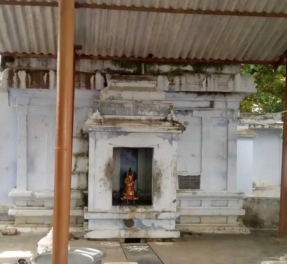 Arulmigu Vikkiramapanteeswarar Temple, Ayyankolankondan, Ayyankolankondan - 626142 அருள்மிகு விக்ரமபாண்டீஸ்வரர் திருக்கோயில், அயன்கொல்லங்கொண்டான், அயன்கொல்லங்கொண்டான் கிராமம் - 626142, Virudhunagar - Ancient Temple Architecture and History Image 8