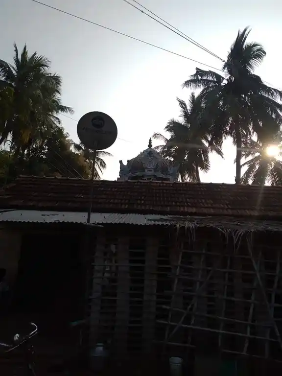 Arulmigu Vikneshvarar Temple, Manavalampettai - 610105 அருள்மிகு விக்னேஸ்வரர் திருக்கோயில், Manavalampettai - 610105, Thiruvarur - Ancient Temple Architecture and History Image 4