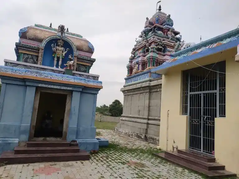 Arulmigu Vilanjamudaya Ayyanar Temple, Kurichi - 622202 அருள்மிகு விளஞ்சமுடைய அய்யனார் திருக்கோயில், Kurichi - 622202, Pudukkottai - Ancient Temple Architecture and History Image 11