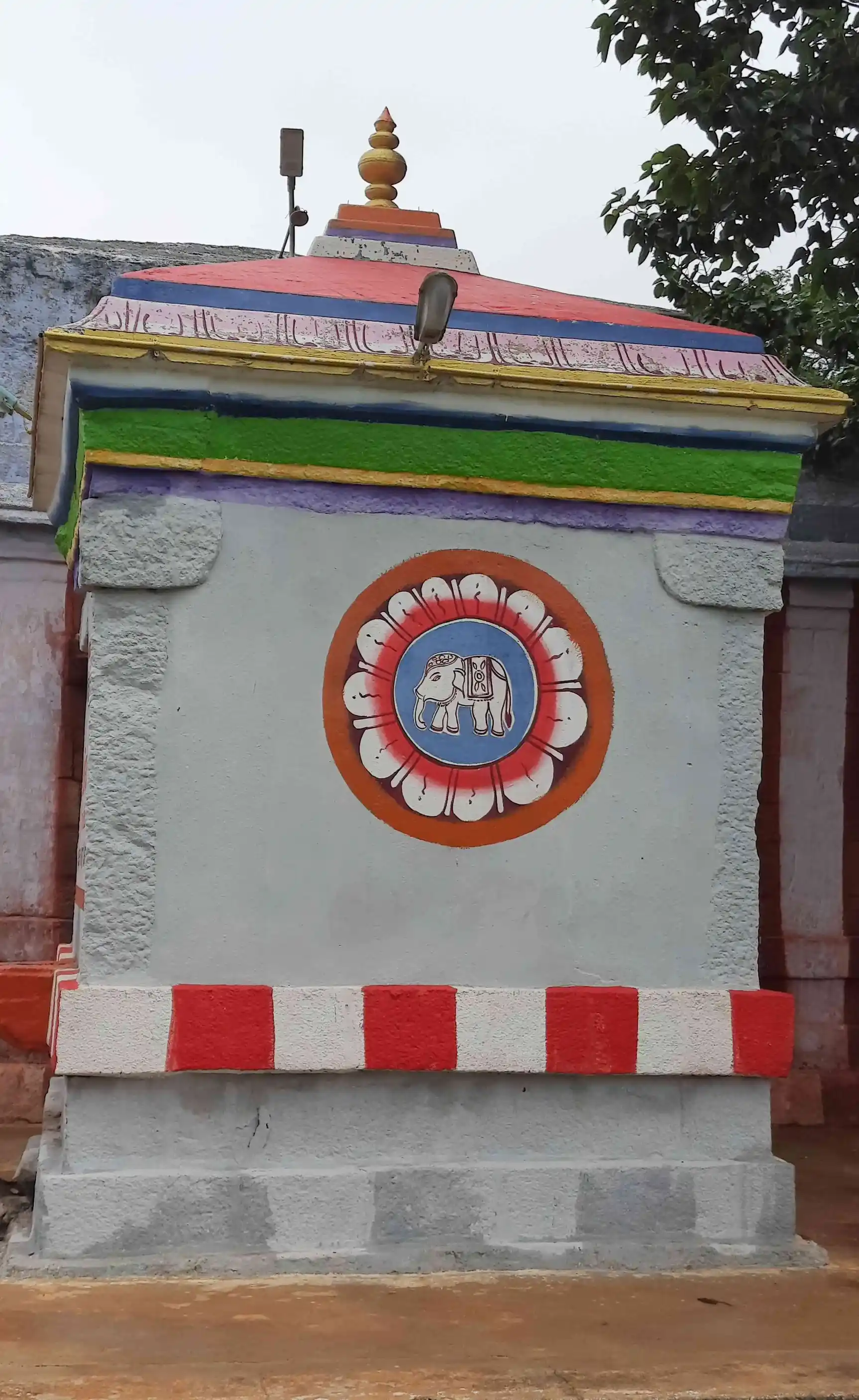 Arulmigu Vilasampillaiyartemple, Panpoli - 627807 அருள்மிகு விலாசம்பிள்ளையாா் கோயில், பண்பொழி, பண்பொழி - 627807, Tenkasi - Ancient Temple Architecture and History Image 3