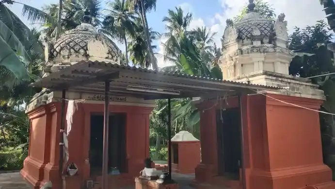 Arulmigu Vilimundeswarar Temple, Elavankargudi - 610104 அருள்மிகு விழிமுண்டீஸ்வரர் மற்றும் அய்யனார் திருக்கோயில், Elavankargudi - 610104, Thiruvarur - Ancient Temple Architecture and History Image 3