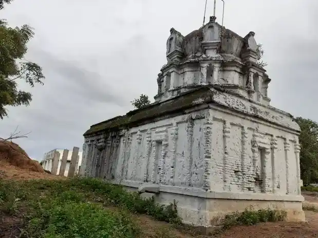 Arulmigu Villayuthamudaiya Ayyanar Temple, Keelayur - 630702 அருள்மிகு. வில்லாயுதமுடைய அய்யனார் திருக்கோயில், Keelayur - 630702, Sivagangai - Ancient Temple Architecture and History Image 3