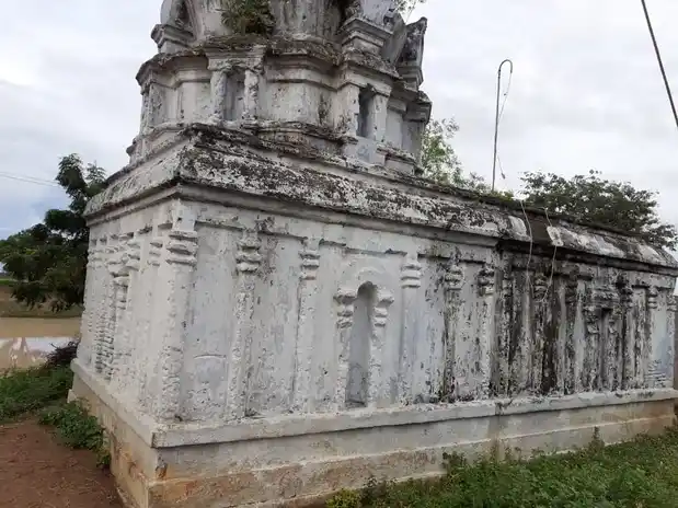 Arulmigu Villayuthamudaiya Ayyanar Temple, Keelayur - 630702 அருள்மிகு. வில்லாயுதமுடைய அய்யனார் திருக்கோயில், Keelayur - 630702, Sivagangai - Ancient Temple Architecture and History Image 4