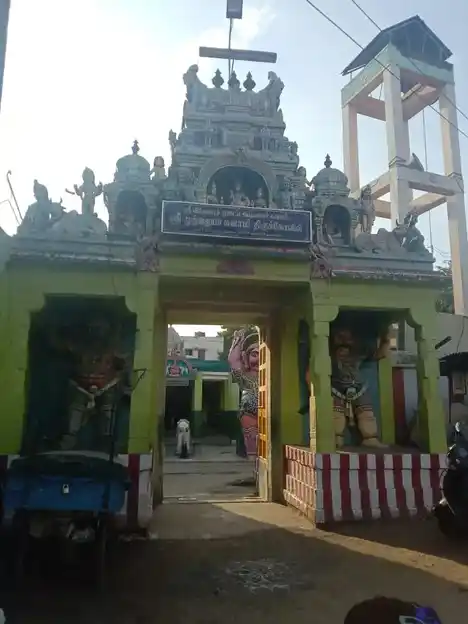 Arulmigu Villayuthamudaiya Ayyanar Temple, Kochadai, Madurai - 625016