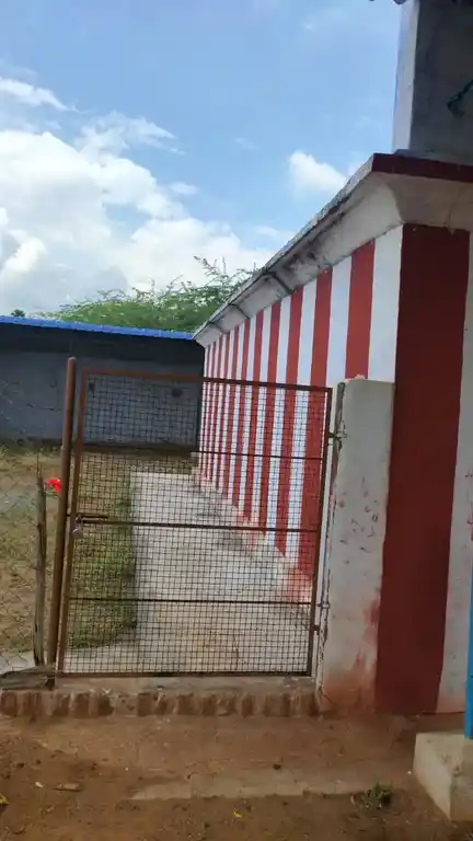 Arulmigu Villayuthamudaiyar Temple, Melakarunkulam, Melappalayam - 627005 அருள்மிகு வில்லாயுதமுடையார் திருக்கோயில், Melakarunkulam, Melappalayam - 627005, Tirunelveli - Ancient Temple Architecture and History Image 2