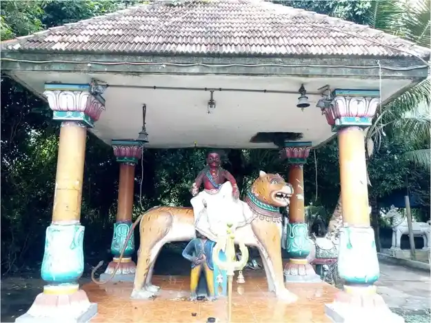 Arulmigu Villukkatti Ayyanar Temple, Varakalpattu - 607109 அருள்மிகு வில்லுக்கட்டி அய்யனார் திருக்கோயில், வரக்கால்பட்டு - 607109, Cuddalore - Ancient Temple Architecture and History Image 2