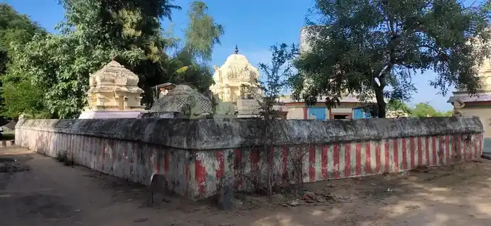 Arulmigu Villveswarar Temple, Pa.Villiyanur - 605105 அருள்மிகு வில்வேஸ்வரர் திருக்கோயில், ப.வில்லியனூர் - 605105, Viluppuram - Ancient Temple Architecture and History Image 4