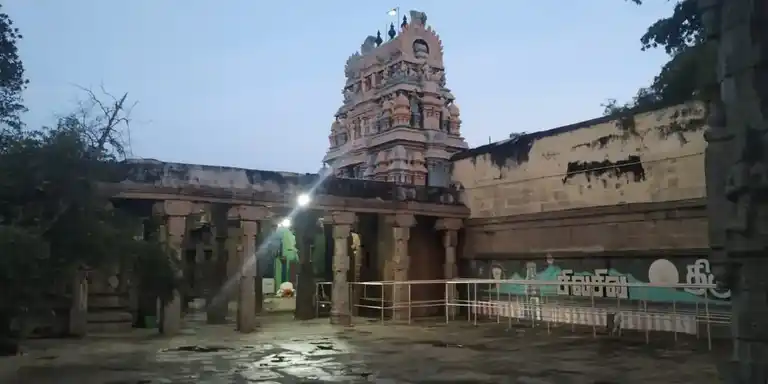 Arulmigu Vilwanatheeswarar Temple, Thiruvalam - 632515 அருள்மிகு வில்வநாதீஸ்வரர் திருக்கோயில், திருவுளம் - 632515, Vellore - Ancient Temple Architecture and History Image 5
