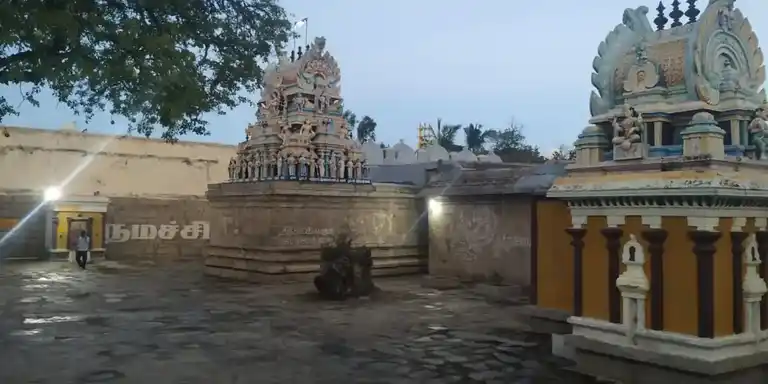 Arulmigu Vilwanatheeswarar Temple, Thiruvalam - 632515 அருள்மிகு வில்வநாதீஸ்வரர் திருக்கோயில், திருவுளம் - 632515, Vellore - Ancient Temple Architecture and History Image 7