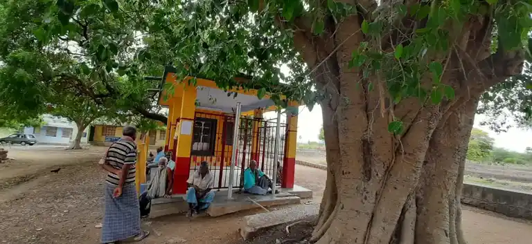 Arulmigu Vinaithirtha Vinayagar Temple, Idaiseval-I - 628503 அருள்மிகு வினைதீர்த்த விநாயகர் திருக்கோயில், Idaiseval-I - 628503, Thoothukudi - Ancient Temple Architecture and History Image 4