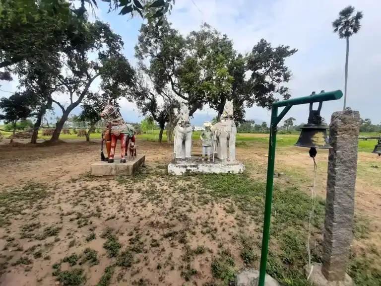 Arulmigu Vinayagar Anaikattu Karuppannaswamy Temple, Appamasamudram - 636108 அருள்மிகு விநாயகர் அணைக்கட்டு கருப்பண்ண சுவாமி திருக்கோயில், Appamasamudram - 636108, Salem - Ancient Temple Architecture and History Image 4