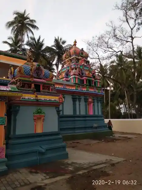 Arulmigu Vinayagar And Oorkavalsamy Temple, Mannadimangalam - 625207