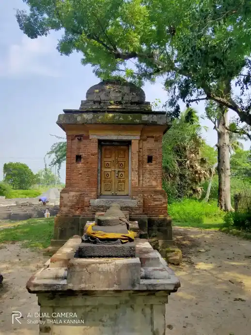 Arulmigu Vinayagar, Ayynar, Veera Anjaneyar Temple, Settikattalai - 608304 அருள்மிகு விநாயகர்,அய்யனார், வீரஆஞ்சநேயர் திருக்கோயில், Settikattalai - 608304, Cuddalore - Ancient Temple Architecture and History Image 10