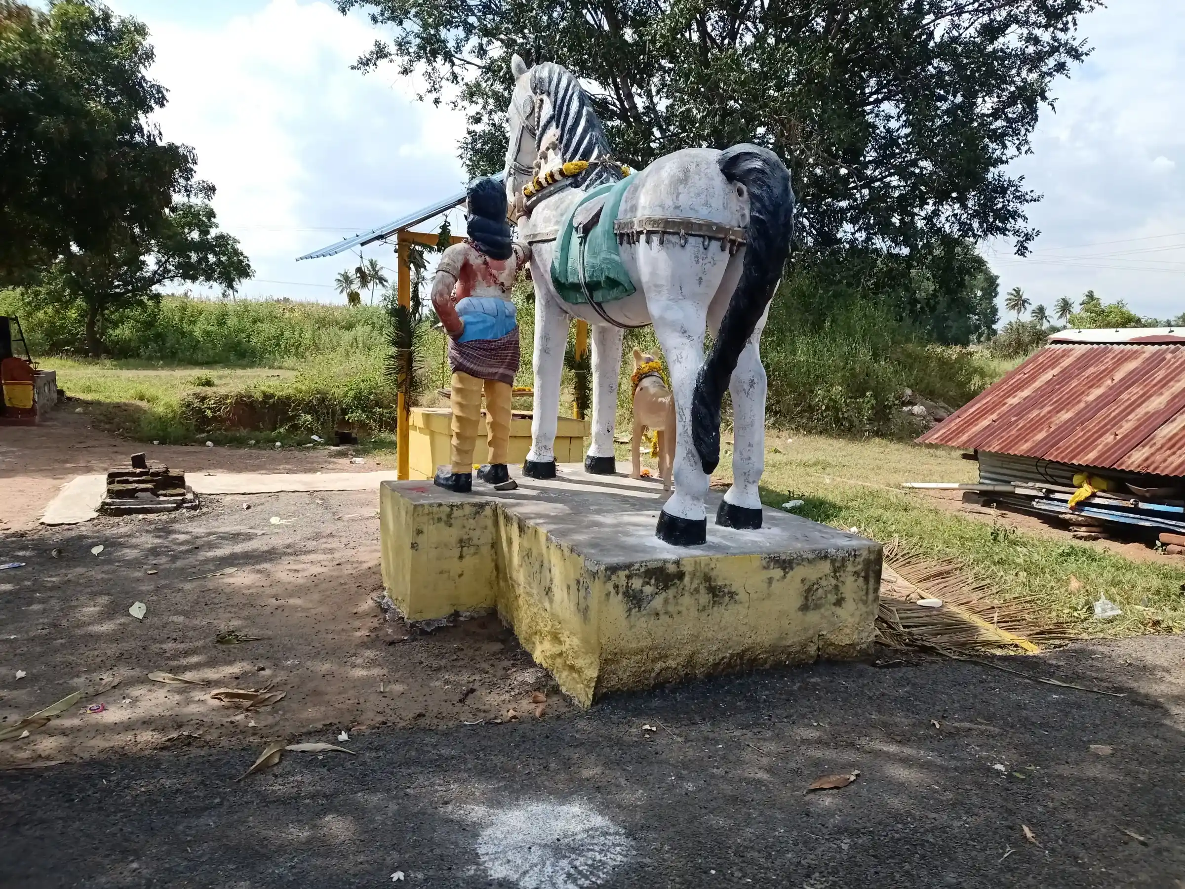 Arulmigu Vinayagar Ellaiamman Selliamman Temple, Keeripatti - 636107 அருள்மிகு விநாயகர்,எல்லையம்மன் மற்றும் செல்லியம்மன் திருக்கோயில், Keeripatti - 636107, Salem - Ancient Temple Architecture and History Image 6