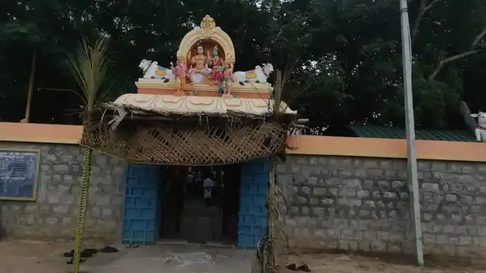 Arulmigu Vinayagar, Eswarar Temple, Koilkulam Opp, Veeranathur - 631303 அருள்மிகு விநாயகர் ஈஸ்வரர் திருக்கோயில், Koilkulam Opp, Veeranathur - 631303, Tiruvallur - Ancient Temple Architecture and History Image 3