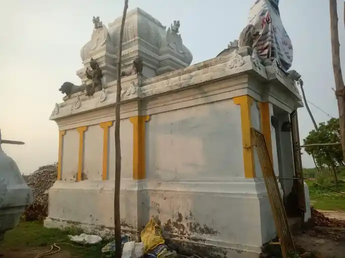 Arulmigu Vinayagar Kuttiandavar Temple, Punjamangalathuvazhkai - 608102 அருள்மிகு விநாயகர், குட்டியாண்டவர் திருக்கோயில், Punjamangalathuvazhkai - 608102, Cuddalore - Ancient Temple Architecture and History Image 6
