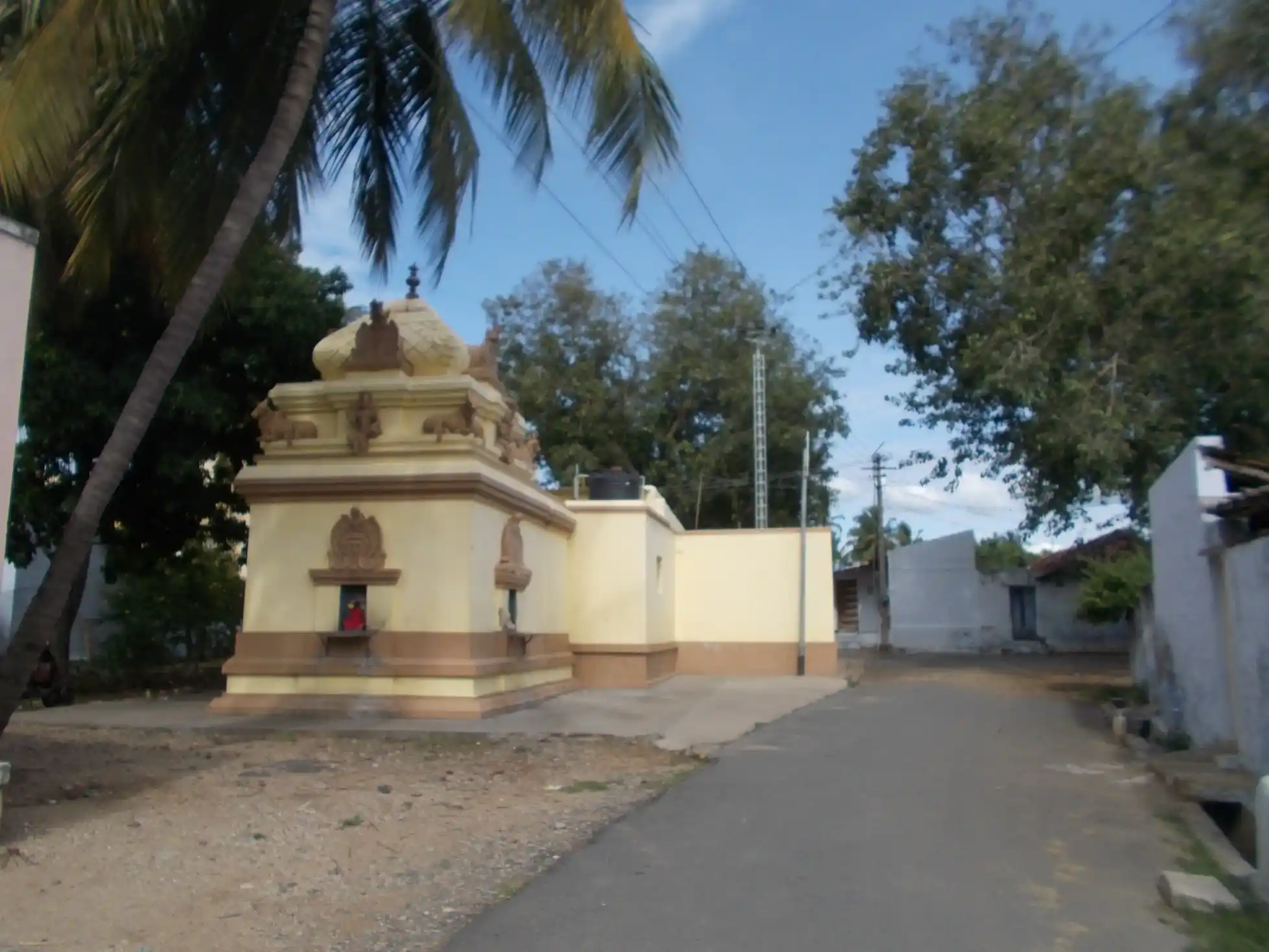 Arulmigu Vinayagar,Mahaliamman Temple, Kuppuchipalayam - 641018 அருள்மிகு விநாயகர் மாகாளியம்மன் திருக்கோயில், Kuppuchipalayam - 641018, Coimbatore - Ancient Temple Architecture and History Image 4