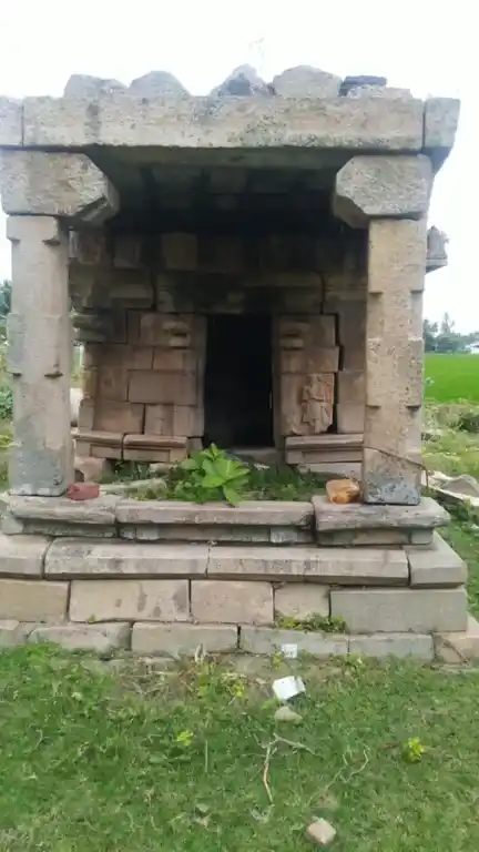 Arulmigu Vinayagar Mahaliyamman Temple, Saralampatti - 621005 Temple