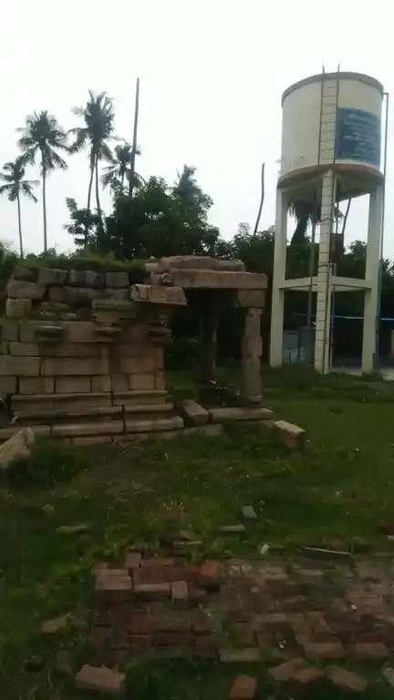 Arulmigu Vinayagar Mahaliyamman Temple, Saralampatti - 621005 Arulmigu Vinayagar Mahaliyamman Temple, Saralampatti - 621005, Thiruchirappalli - Ancient Temple Architecture and History Image 4