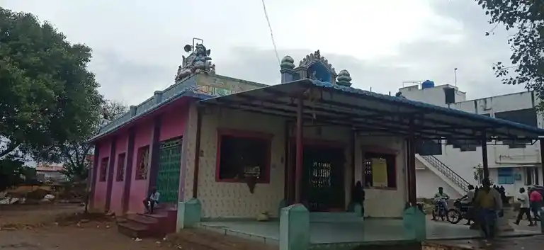 Arulmigu Vinayagar Mariamman Badrakaliamman Temple, Karuppur - 636012 அருள்மிகு விநாயகர், மாரியம்மன், பத்ரகாளியம்மன் திருக்கோயில், Karuppur - 636012, Salem - Ancient Temple Architecture and History Image 4