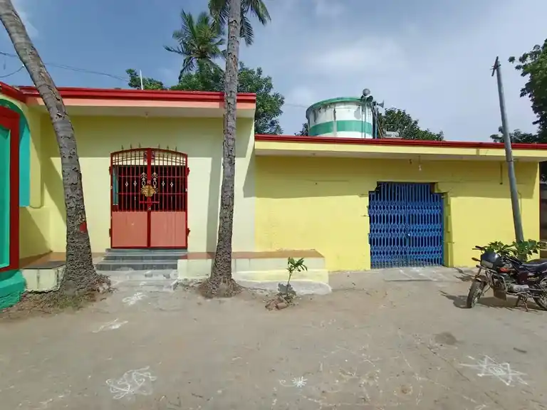 Arulmigu Vinayagar Mariyamman Temple, V.Putthur, V.Putthur - 605752 அருள்மிகு மாரியம்மன் திருக்கோயில், V.Putthur, V.Putthur - 605752, Viluppuram - Ancient Temple Architecture and History Image 5