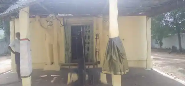 Arulmigu Vinayagar Mathippapuriyamman Temple, Periyakallippatti, Periyakallippatti - 638451 அருள்மிகு விநாயகர் மதிப்பாபுரியம்மன் திருக்கோயில், பெரியகள்ளிப்பட்டி, Periyakallippatti - 638451, Erode - Ancient Temple Architecture and History Image 4