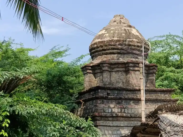 Arulmigu Vinayagar Temple, Alalasundram, Alalasundram - 609101 அருள்மிகு விநாயகர் திருக்கோயில், Alalasundram, Sirkazhi - 609101, Mayiladuthurai - Ancient Temple Architecture and History Image 2