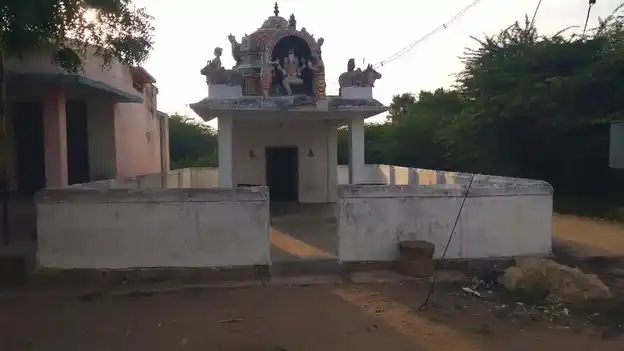 Arulmigu Vinayagar Temple, Aranoor - 621704 Arulmigu Vinayagar Temple, Aranoor - 621704, Ariyalur - Ancient Temple Architecture and History Image 2