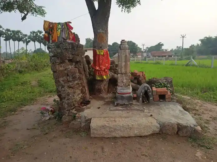 Arulmigu Vinayagar Temple, Guruvalappar Kovil - 621901 அருள்மிகு வினாயகர் திருக்கோயில், Guruvalappar Kovil - 621901, Ariyalur - Ancient Temple Architecture and History Image 4