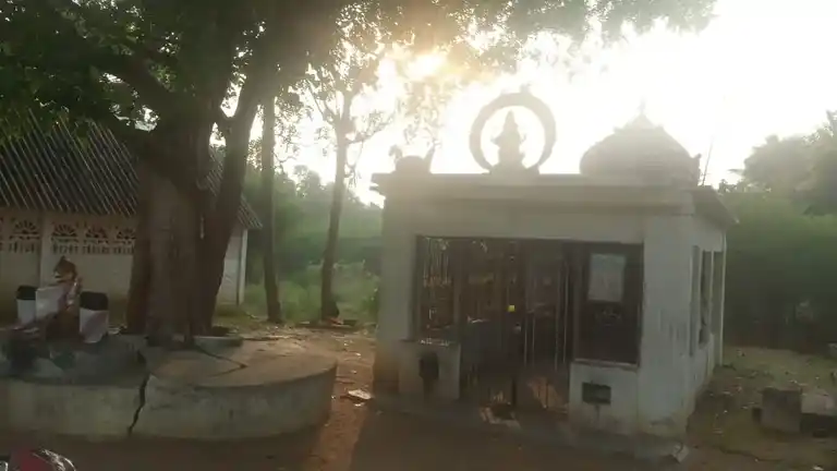 Arulmigu Vinayagar Temple, Idankanni - 612904 அருள்மிகு இளங்காச்சியம்மன் விநாயகர் திருக்கோயில், Idankanni - 612904, Ariyalur - Ancient Temple Architecture and History Image 9