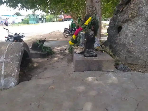 Arulmigu Vinayagar Temple, Karadikal - 625706 அருள்மிகு விநாயகர் கோயில், Karadikal, Karadikal - 625706, Madurai - Ancient Temple Architecture and History Image 2