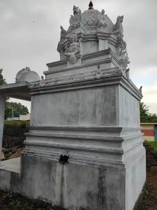 Arulmigu Vinayagar Temple, Kariyanur - 621117 Arulmigu Vinayagar Temple, Kariyanur - 621117, Perambalur - Ancient Temple Architecture and History Image 4