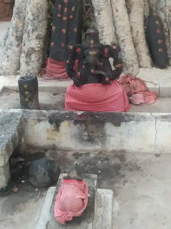 Arulmigu Vinayagar Temple, Kudamalai - 636105 அருள்மிகு விநாயகர் திருக்கோயில், Kudamalai - 636105, Salem - Ancient Temple Architecture and History Image 2