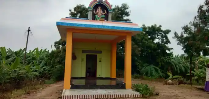 Arulmigu Vinayagar Temple, Mayiladi - 639120 அருள்மிகு விநாயகர் திருக்கோயில், Mayiladi - 639120, Karur - Ancient Temple Architecture and History Image 3