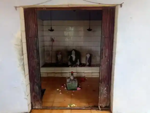 Arulmigu Vinayagar Temple, Nadupalayam, Nadupalayam - 638151 Temple