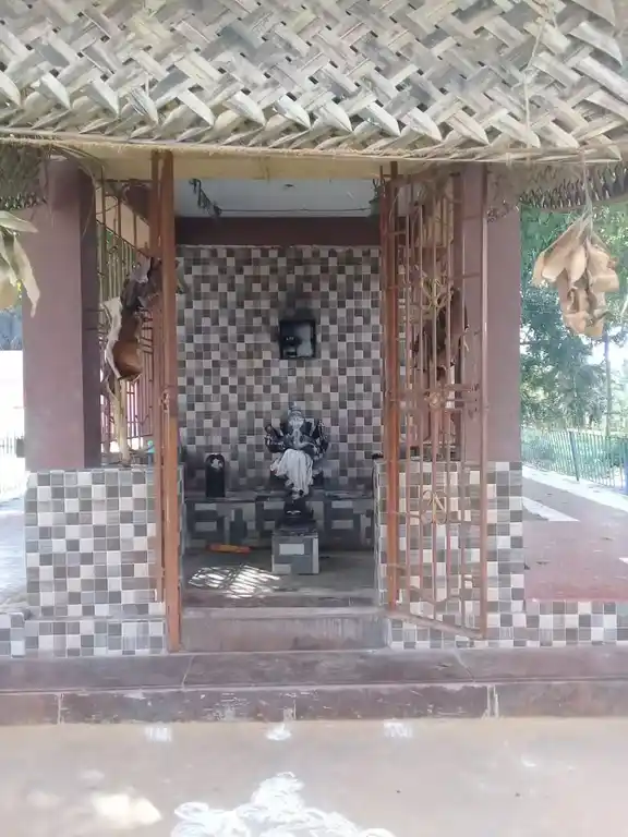 Arulmigu Vinayagar Temple, Palanigoundanpudur - 642109 அருள்மிகு விநாயகர் திருக்கோயில், Palanigoundanpudur - 642109, Coimbatore - Ancient Temple Architecture and History Image 4