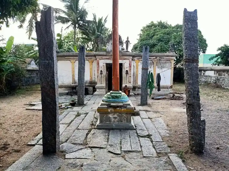 Arulmigu Vinayagar Temple, Perichaanur, Perichaanur - 605755 அருள்மிகு விநாயகர், திரௌபதியம்மன் திருக்கோயில், Perichaanur, Perichaanur - 605755, Viluppuram - Ancient Temple Architecture and History Image 3