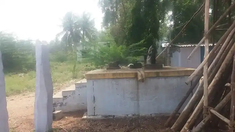 Arulmigu Vinayagar Temple, Perumal Temple, Muthalamman Temple, Kulathoor - 624005 அருள்மிகு விநாயகர் கோயில், Kulathoor - 624005, Dindigul - Ancient Temple Architecture and History Image 2