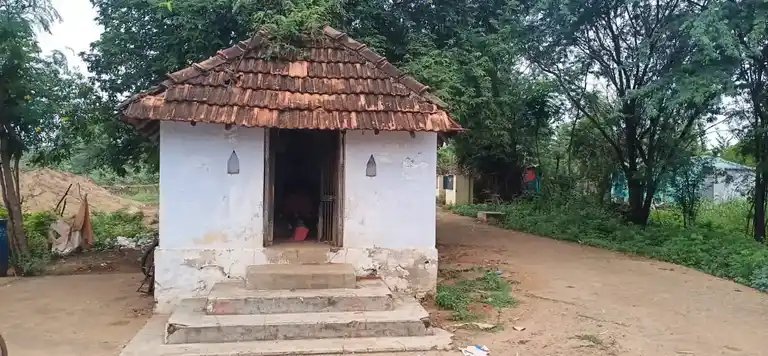 Arulmigu Vinayagar Temple, Seevalsaragu - 624707 அருள்மிகு விநாயகர் திருக்கோயில், Seevalsaragu - 624707, Dindigul - Ancient Temple Architecture and History Image 3