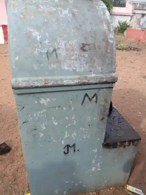 Arulmigu Vinayagar Temple, Sinnamuthamparai - 621313 அருள்மிகு விநாயகர் திருக்கோயில்,  - 621313, Karur - Ancient Temple Architecture and History Image 2