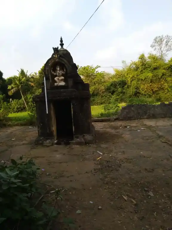 Arulmigu Vinayagar Temple, Siruvarapur - 606103 அருள்மிகு விநாயகர் கைலாசநாதர் திருக்கோயில், Siruvarapur - 606103, Cuddalore - Ancient Temple Architecture and History Image 4