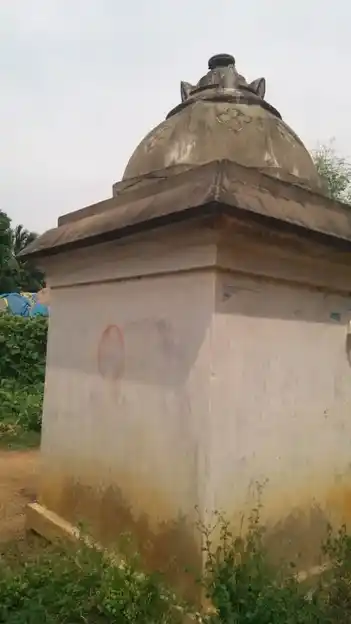 Arulmigu Vinayagar Temple, Sundareswarpuram, Sundareswarpuram - 621804 அருள்மிகு வினாயகர் திருக்கோயில், Sundareswarpuram, சுந்தரேஸ்வரபுரம் - 621804, Ariyalur - Ancient Temple Architecture and History Image 4