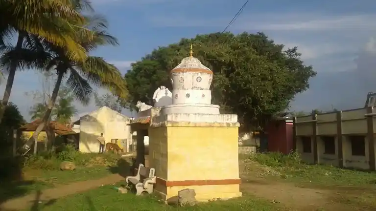 Arulmigu Vinayagar Temple, Uthandampatti - 621215 Arulmigu Vinayagar Temple, Uthandampatti - 621215, Thiruchirappalli - Ancient Temple Architecture and History Image 4