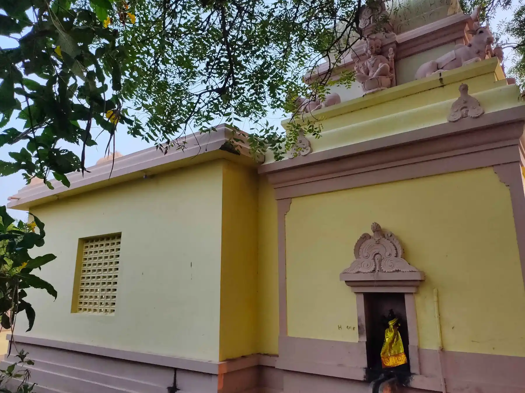 Arulmigu Vinayagar Temple, Vadugapalayam - 641107 அருள்மிகு விநாயகர் திருக்கோயில், Vadugapalayam - 641107, Tiruppur - Ancient Temple Architecture and History Image 4