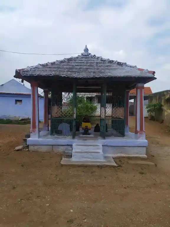 Arulmigu Vinayakar Temple, Karveppampatti - 637304