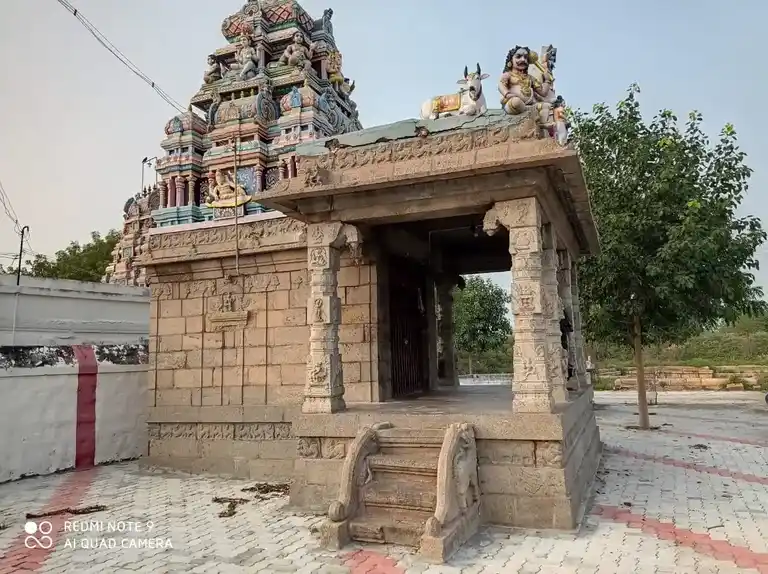 Arulmigu Vinayakar Temple, M.Puliankulam - 625201 அருள்மிகு விநாயகர் திருக்கோவில், M.Puliankulam - 625201, Madurai - Ancient Temple Architecture and History Image 2